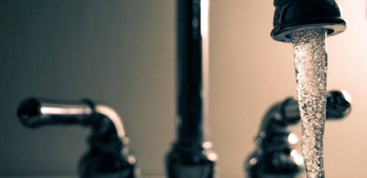 faucet-running-water-steel-861414.jpg